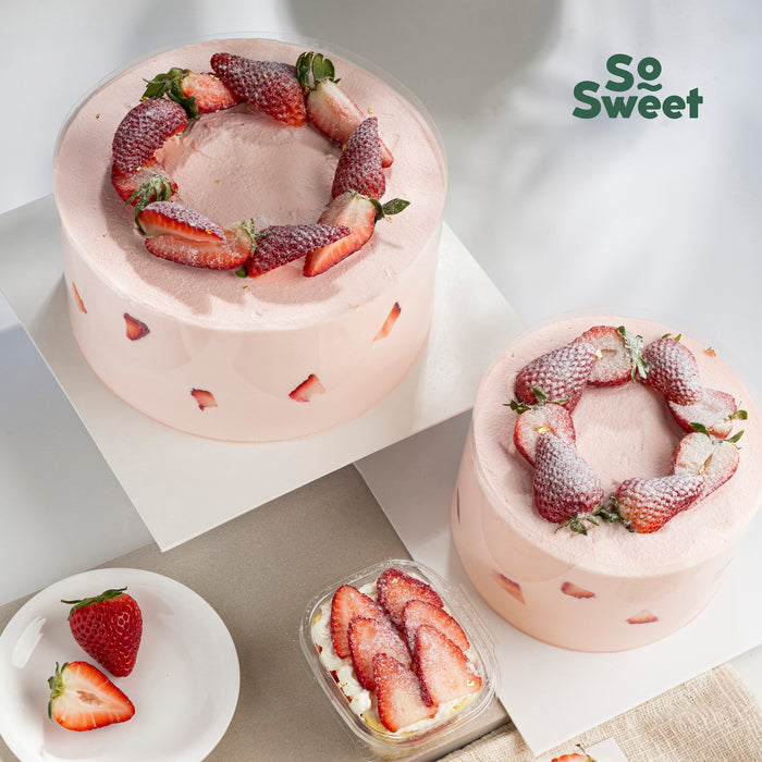 Strawberry Cake (London-In Stock)