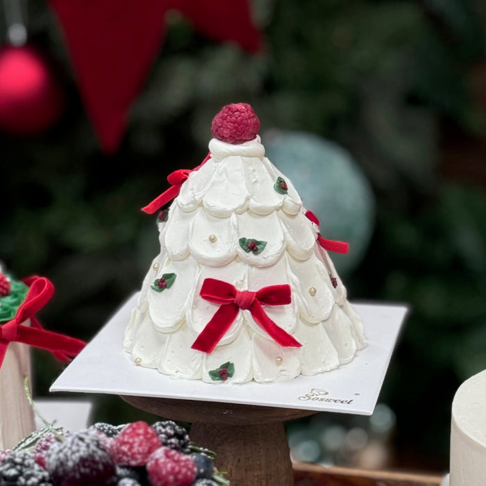 Snowy Christmas Tree Cake 4-inch