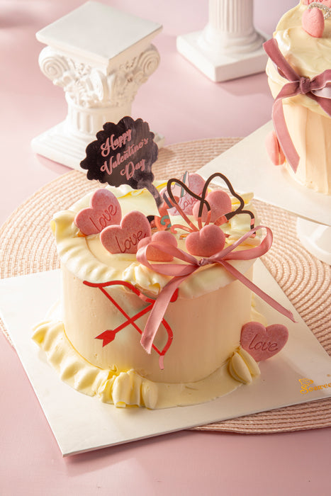 Cupid’s Arrow Cake 4-inch